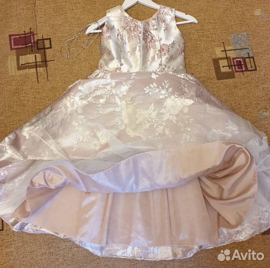 Платье для праздника