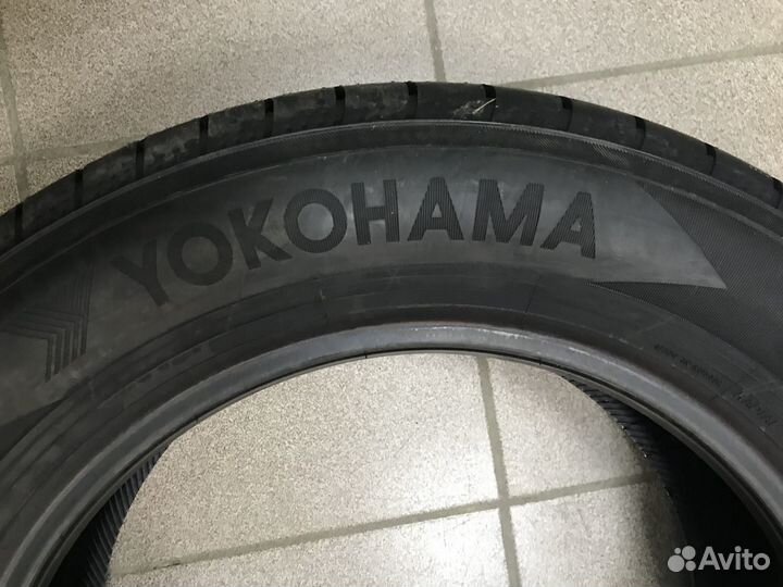 Yokohama BluEarth AE51 215/60 R16 99V