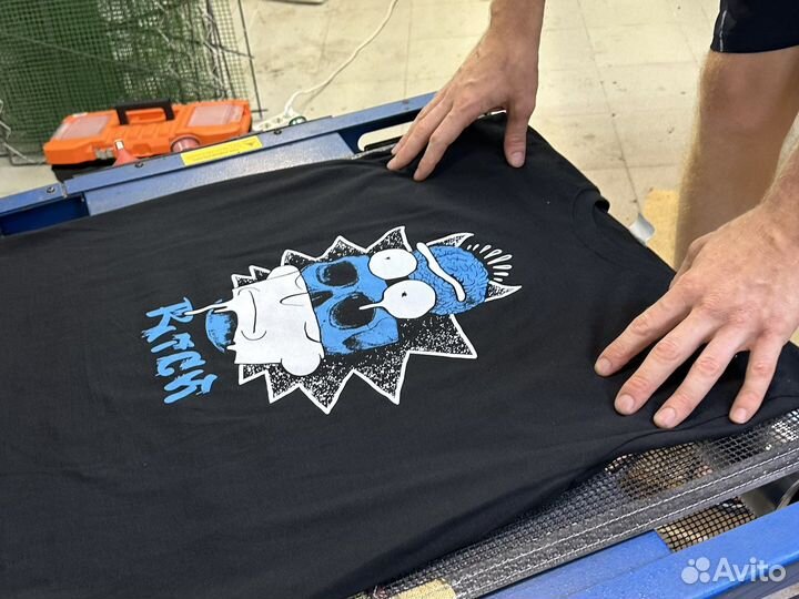 Шелкография опт печать принтов на футболках