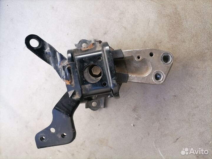 Опора двигателя (подушка двс) правая 1nzfe Toyota