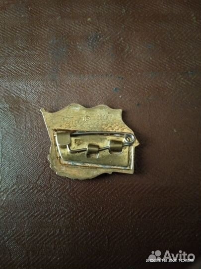 Тяжелые значки СССР