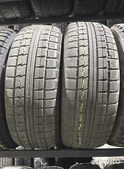 Toyo Winter Tranpath MK4a 205/60 R16 92V