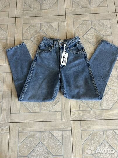 Джинсы wrangler