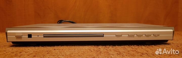 DVD-плеер Elenberg dvdp-2404