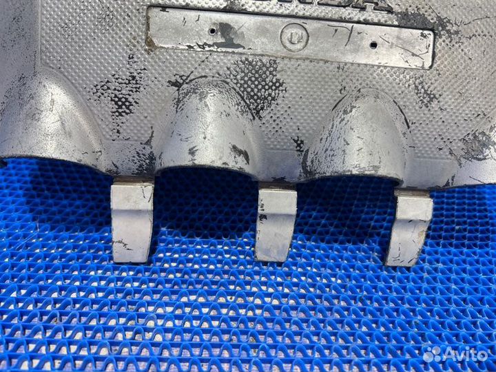 Декоративная крышка двигателя Honda Fit хэтчбек