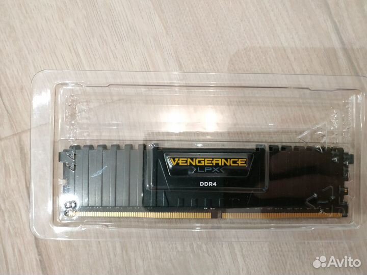 Оперативная память DDR4 4GB