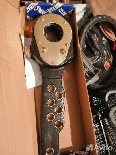 Трещетка тормозных колодок