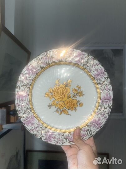 Фарфоровые тарелки