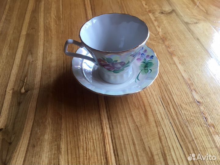 Чашечка с блюдцем