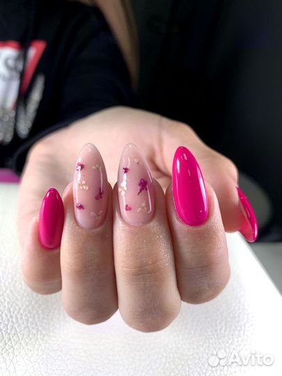 Маникюр педикюр в центре Адлера