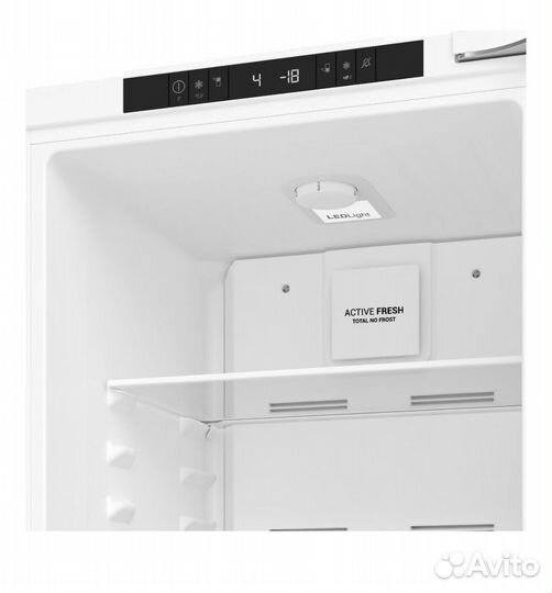 Встраиваемый холодильник комби Hotpoint HBT 18I