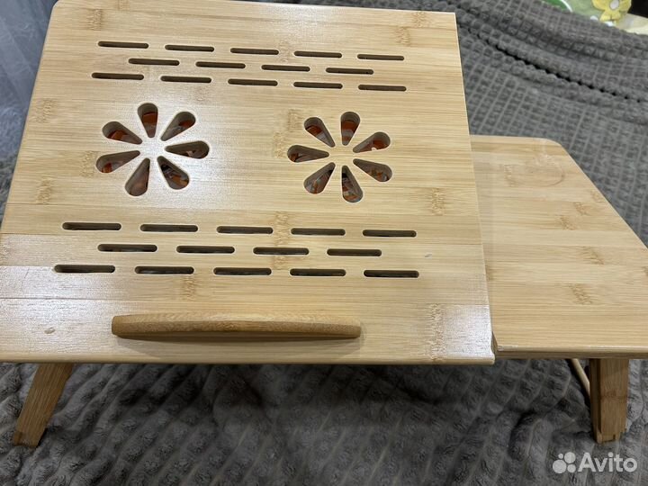 Столик для ноутбука с вентилятором