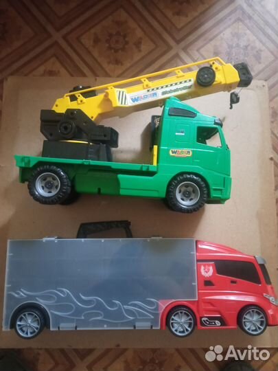 Кран, фура игрушка