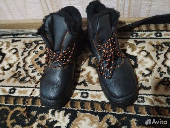 Рабочие ботинки