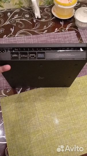 Игровая приставка ps4
