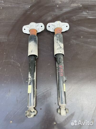 Амортизатор задний Киа Stinger