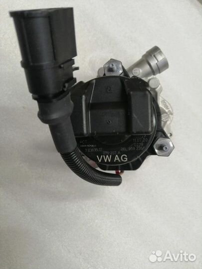 Насос продувки катализатора Audi
