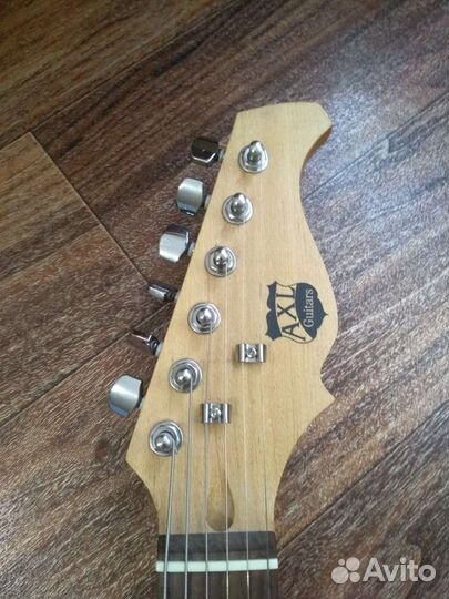 Электрогитара AXL stratocaster
