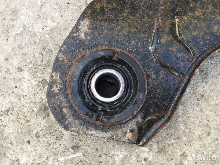 Балка задняя/подрамник Toyota Camry