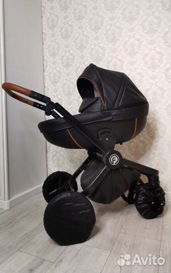 Коляска verdi futuro 3в1 в отличном состоянии