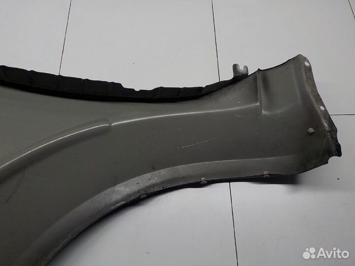 Крыло переднее правое Nissan Navara D40
