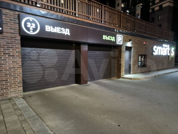 Машиноместо, > 30 м²