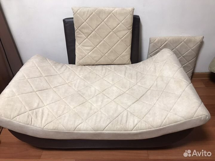 Диванчик для животных