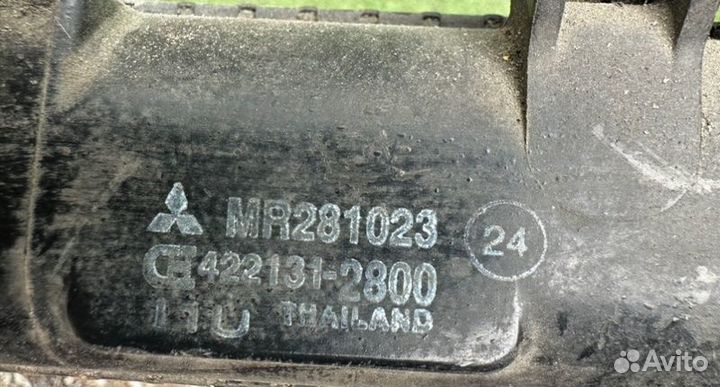 Радиатор (основной) Mitsubishi L200 2.5 2001