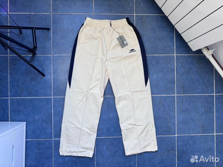 Balenciaga 3b Sports Icon Tracksuit Pants in White