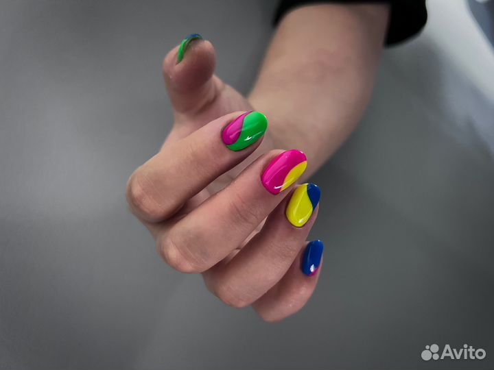 Маникюр, наращивание ногтей