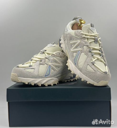 Кроссовки женские new balance