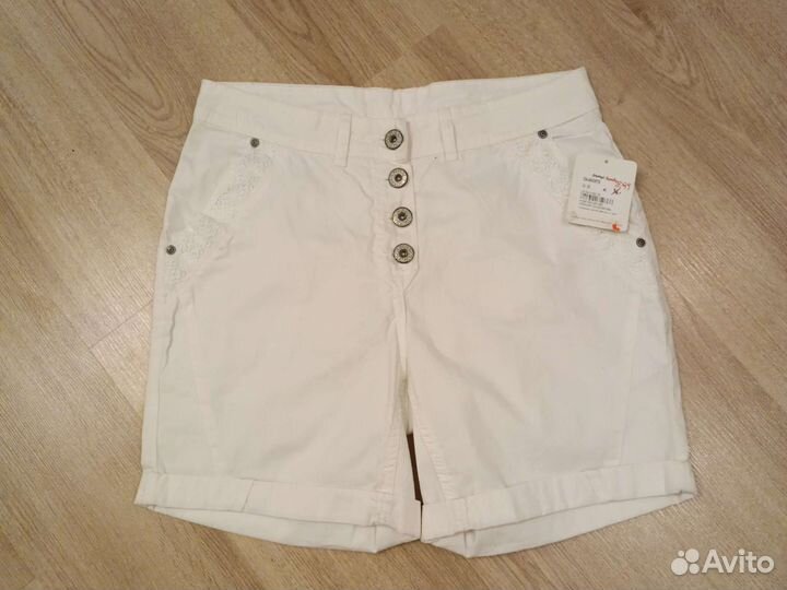 Шорты женские