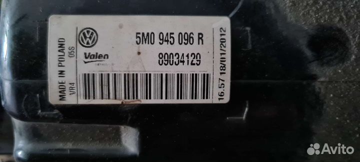 Фонарь задний правый Volkswagen Golf V Plus