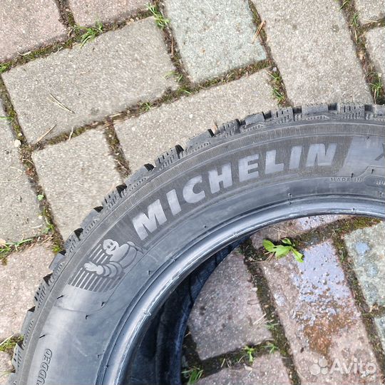 Michelin X-Ice North 4 205/55 R17 95T