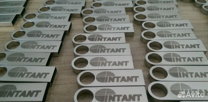 Лазерная резка фанеры и пластика