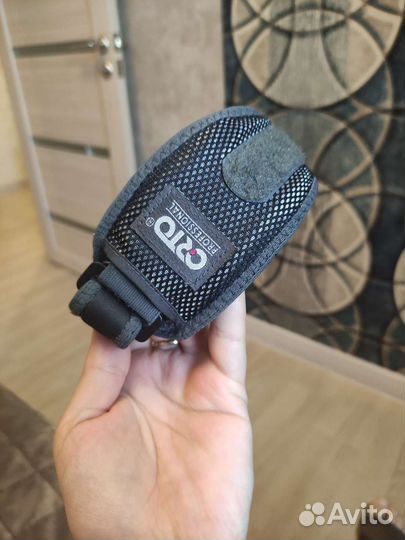 Бандаж на локтевой сустав