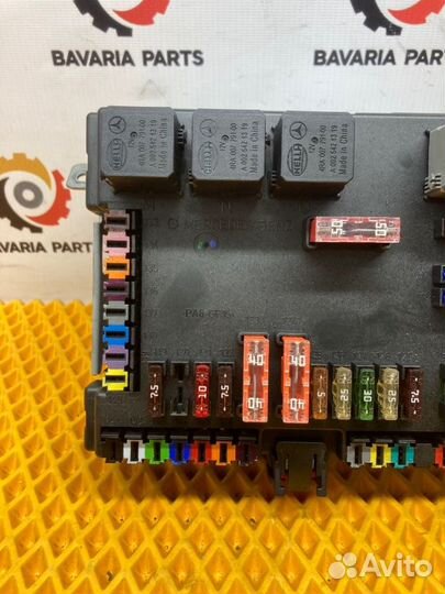 Блок предохранителей Mercedes S W221 3.5 2009