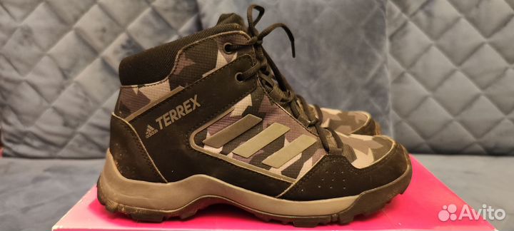 Демисезонные кроссовки Adidas 36 2/3 размер