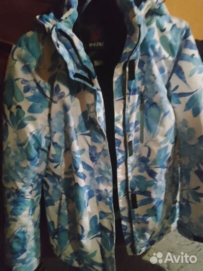 Куртка горнолыжная