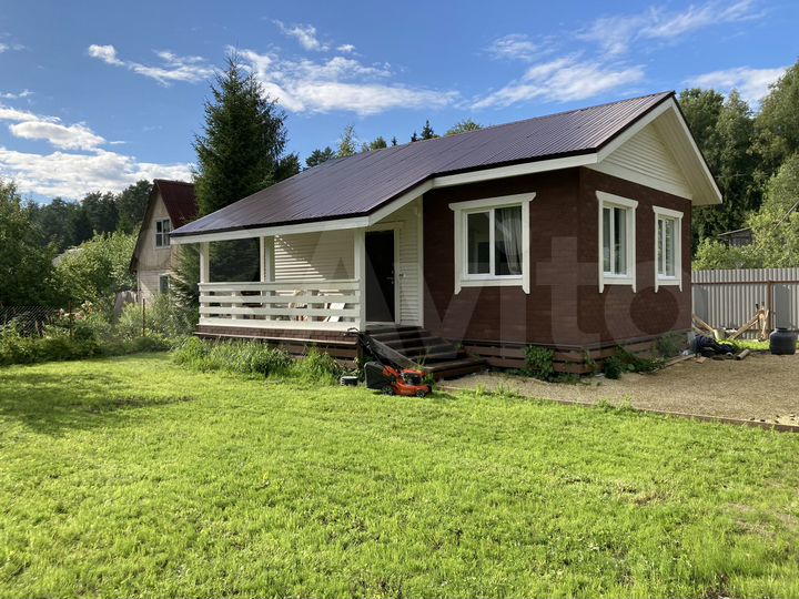 Дом 61 м² на участке 6 сот.