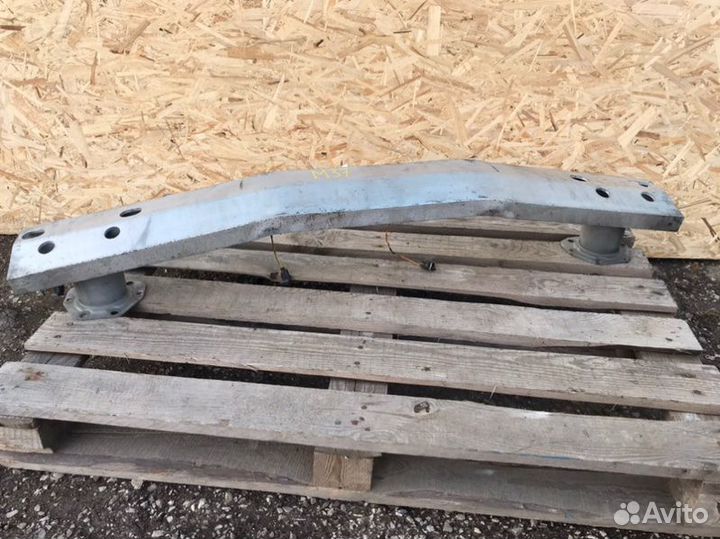 Усилитель бампера задний Infiniti M37 Y51 3.7 2013