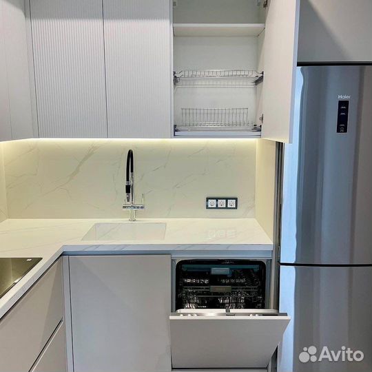 Кухня под потолок в рассрочку