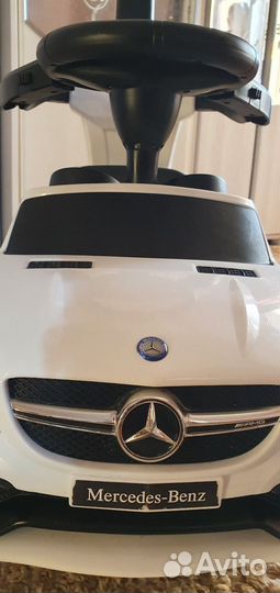 Машинка каталка толокар с ручкой