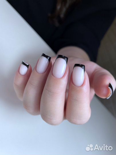 Маникюр и педикюр