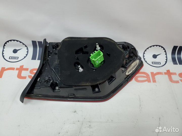 Фонарь задний правый внутренний задний правый