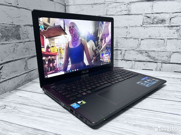 Игровой ноутбук Asus 2видеокарты Core i5/SSD