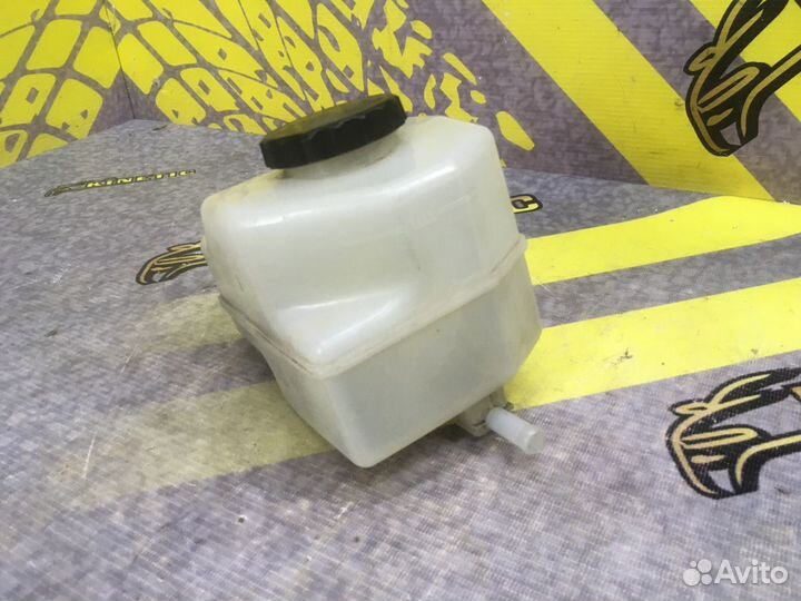 Цилиндр главный тормозной Бачок Альфард ATH10