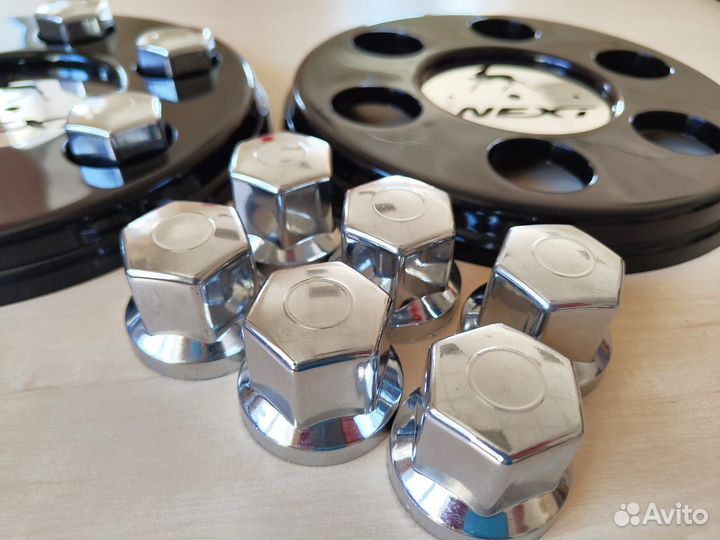 Колпаки газель черные + колпачки и хром и вставка