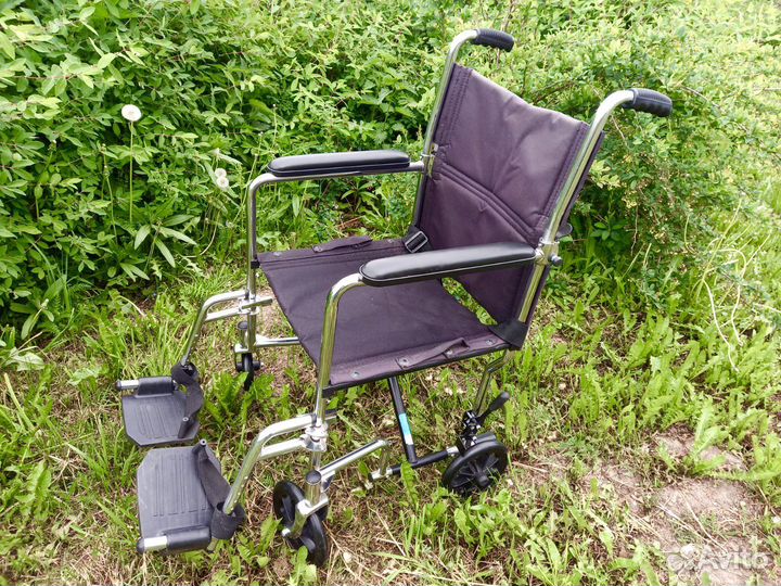 Коляска инвалидная складная новая