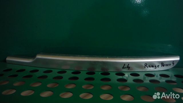 Молдинг переднего бампера левый Range Rover IV 4